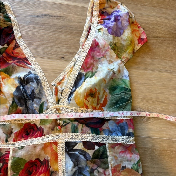 Alice + Olivia Rose Print Deep V Lace Detail Mini Dress Fit & Flare 10 *Flaw - Picture 4 of 8